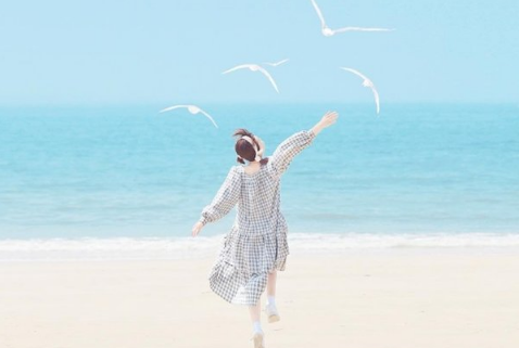 致自己的加油说说：勇于开始，才能找到成功的路。1