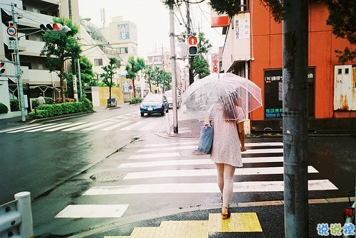 2018最潮流的女生简单又有哲理的句子 像风走了八千里不见归期2