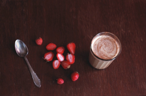 适合深夜心情不好孤独寂寞时候发的图片说说 喜欢你是一场漫长的失恋 ​1