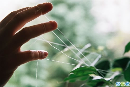 2018很流行的说说最潮语句 叹气是最浪费时间的事情1