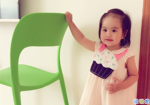 很可爱的抖音说说短语女生介绍自己 1