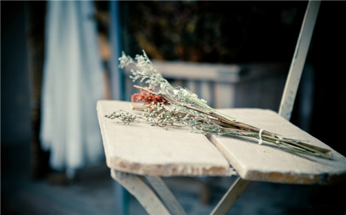 适合心情很美好的时候发的说说 喜欢上一个人顺带喜欢上有关于他的一切1