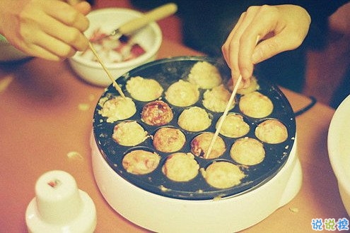 关于感情中的爱恨情仇的伤感句子带图片 其实你并没有那么坚强4