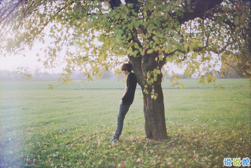 一个人独处时候的孤独寂寞心情说说 怪我没能力跟随你去的方向2