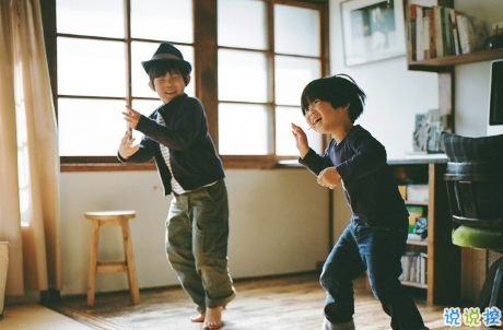 社会话语霸气说说兄弟2018：谁若拆我兄弟翅膀，我定废他整座天堂2