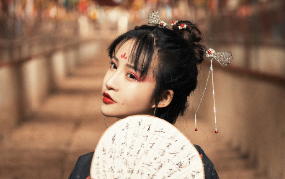 唯美仙气十足的古风诗词说说带图片9