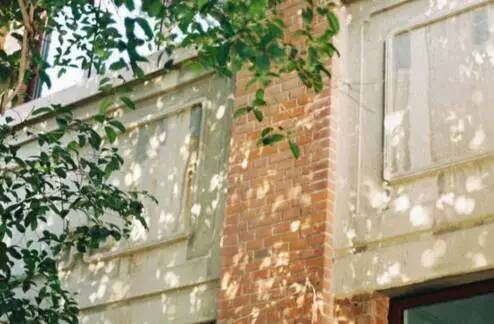 有个性的超励志的正能量说说 只有同样经历过无边黑暗的人才有资格说我理解你2