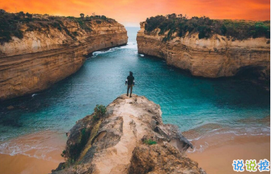 中秋节甜甜的朋友圈文案 甜甜的月饼蕴藏着甜甜的祝愿2